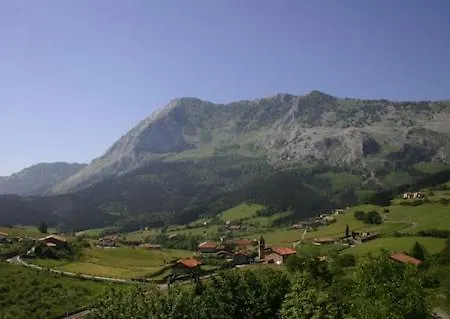 Olazabal Azpikoa * Axpe de Busturia